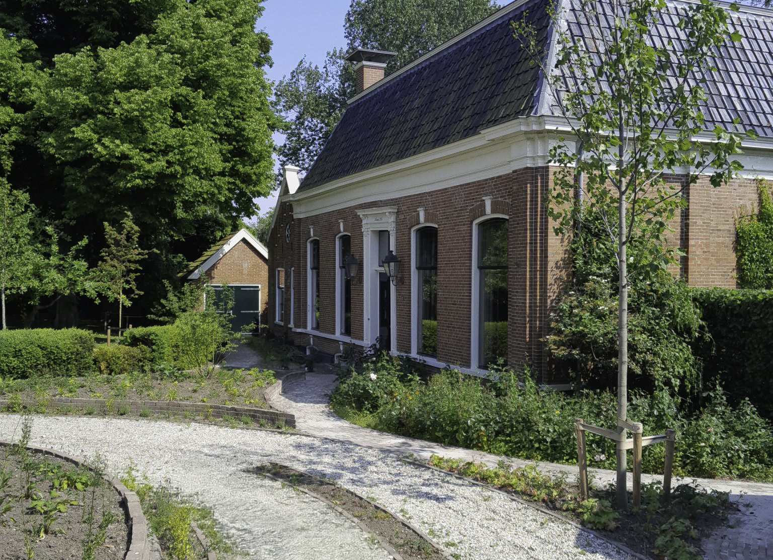 Pastorie Winsum voortuin